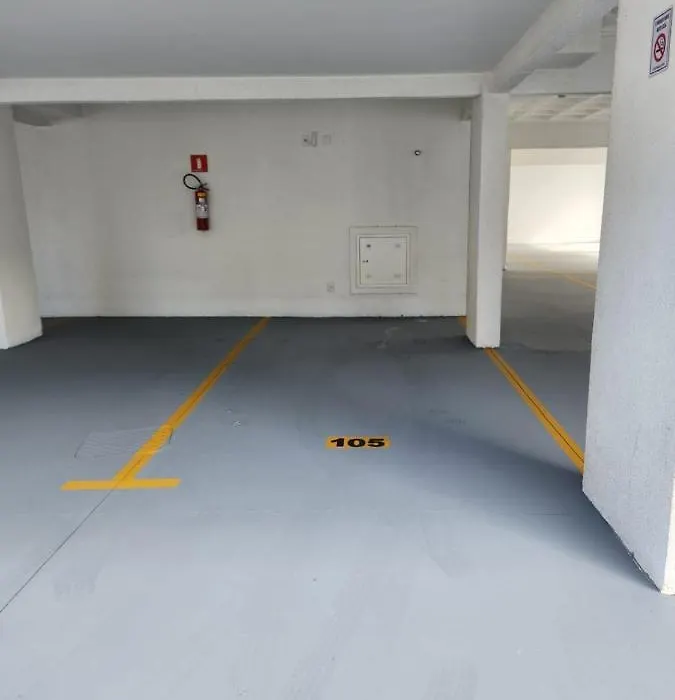 Apartamento com Garagem Cabo Frio-1